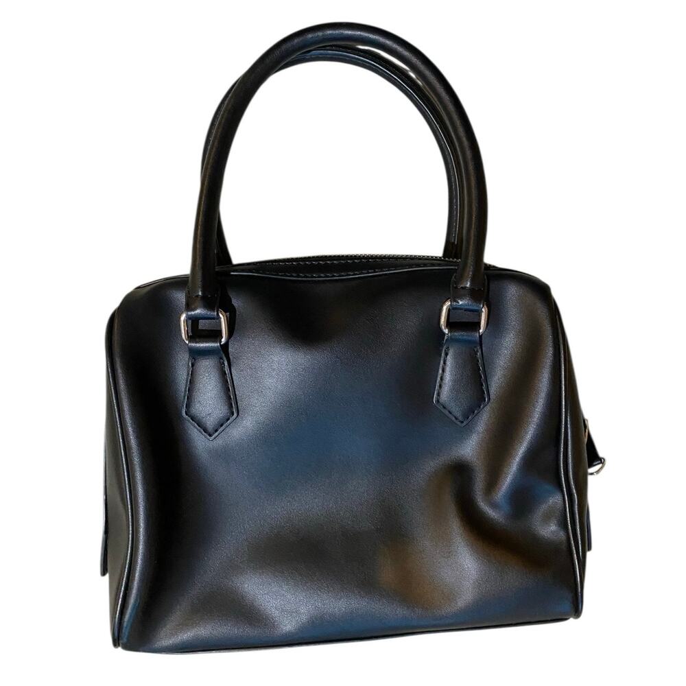 Guess Cessily Quilted Boxed Satchel Handbag Black Vegan Faux Leather Crossbody‎ - Picture 3 of 14